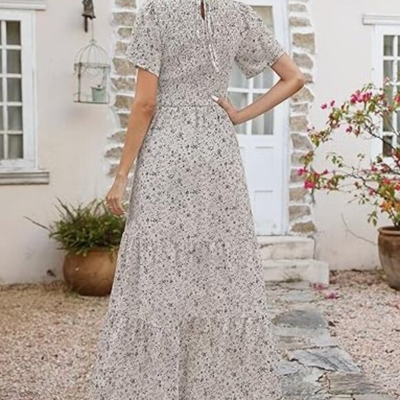 KRANDA PLUS SIZE SMOCKED MAXI DRESS - Picture 3 of 16